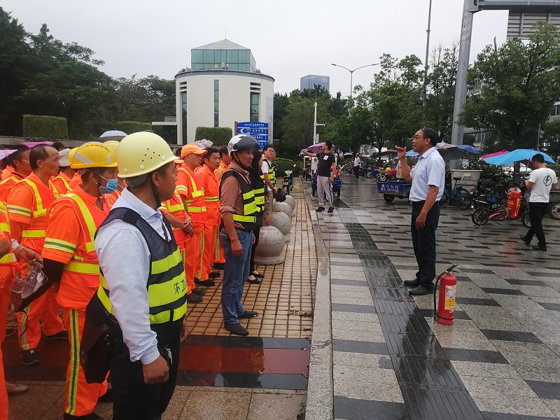 &#38738;&#38738;&#33609;&#21407;&#32593;&#22336;觀湖項目召開全體員工消防安全培訓大會